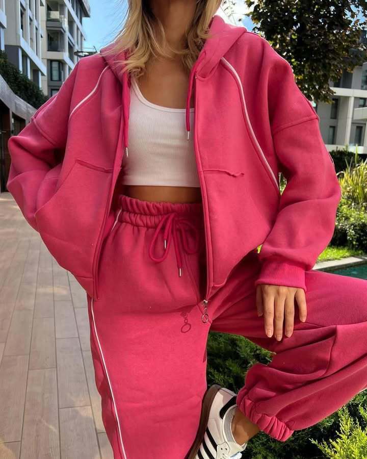 Casual Fashion Sporty Striped Hoodie Set with Matching Pants for Women